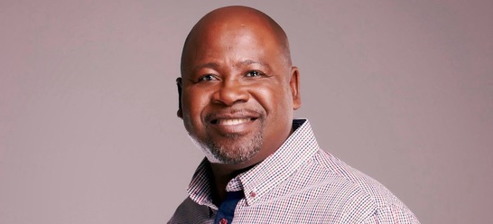Sipho Makhabane – Hlala Nami Sipho Makhabane – Hlala Nami