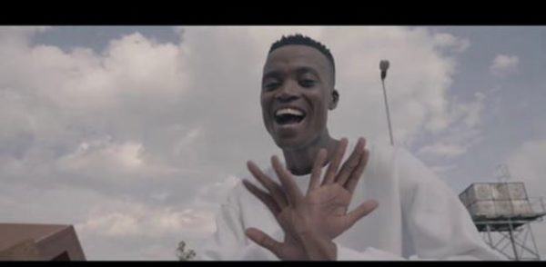 monada-Dzena-Mo-Video